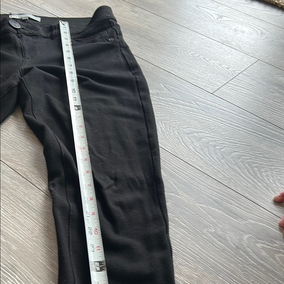 Women's Black Jeans - Picture 5 of 8